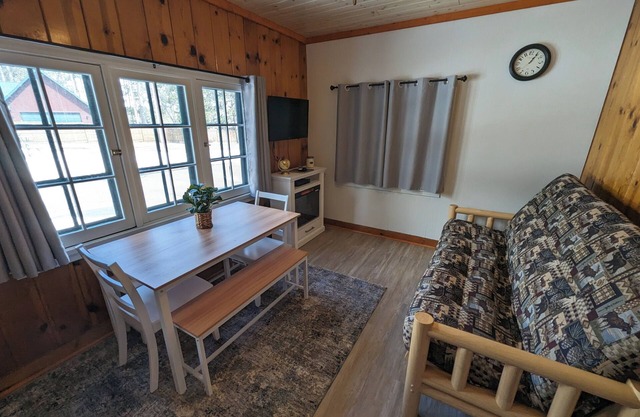 Riverside Point Resort #3 | 2 Bed, 1 Bath