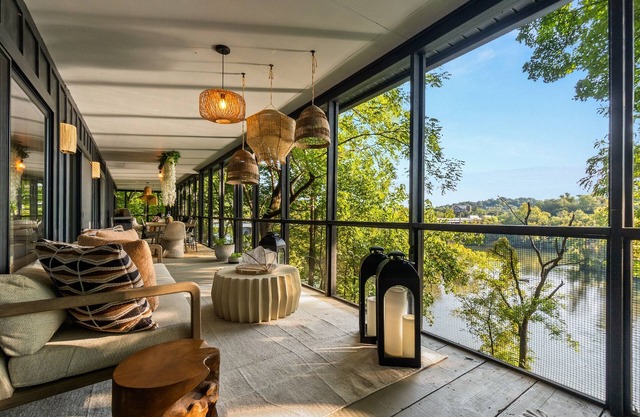 Riverstone - A Luxury Waterfront Treehouse With Sweeping River Views