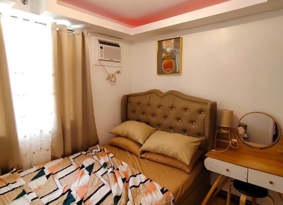 Rj condotel @arezzo place davao