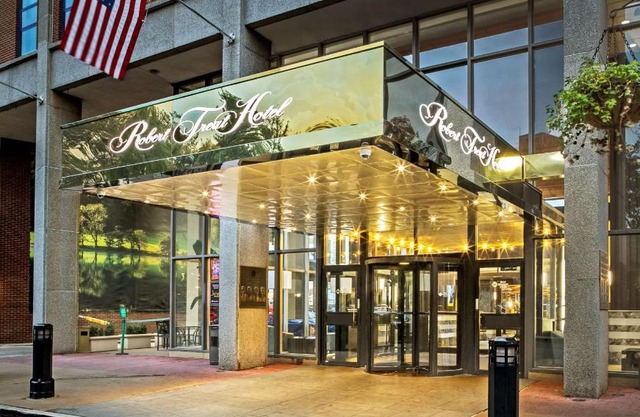 Robert Treat Hotel