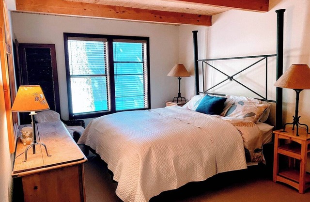Rocky Alpine Lodge | Game Room, Mountain Views & Hot Tub!