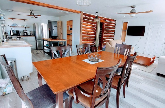 Rocky Mtn Modern Cabin- Pets Welcome FREE! 30+ Days