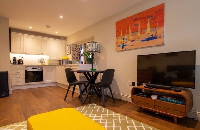 Roebuck House Apartment - Hastings Old Town