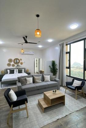 Roghan Hospitality Inn