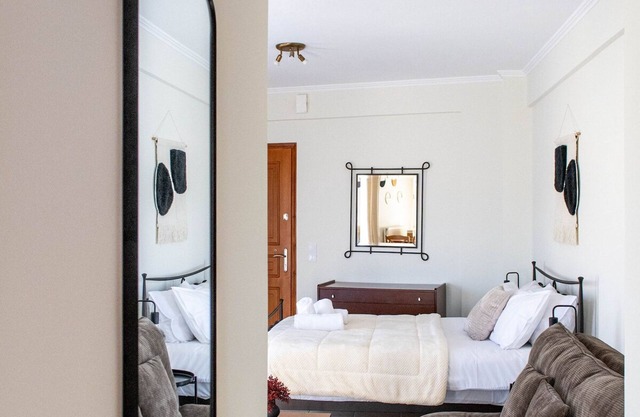 Rokani Studio II at Kalavrita Center