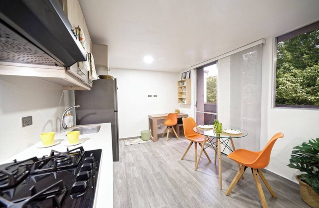 Romantic and cozy with balcony and great location