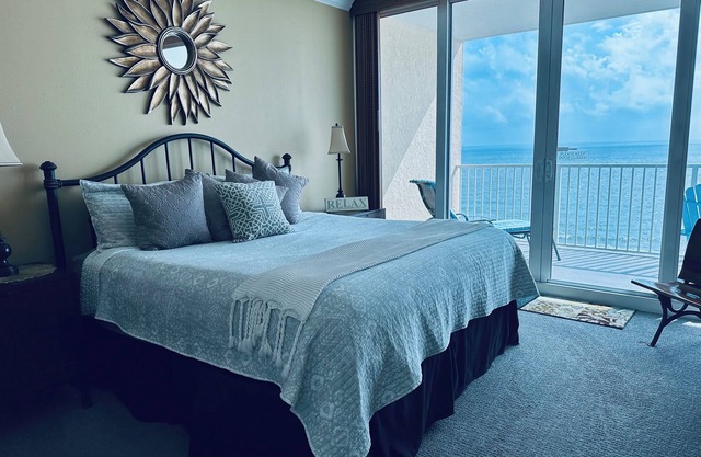 ROMANTIC & CHIC - UNFORGETTABLE, ENCHANTING BEACH RETREAT! LIMITLESS GULF VIEWS!