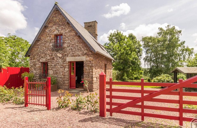 Romantic getaway in a detached house in Gavray-sur-Sienne
