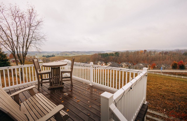 Romantic Golden Valley Cottage | View of Amish Countryside + Walk to Amish Eats
