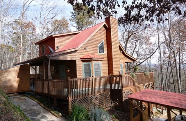 Romantic Mountain Top Cabin with Hot Tub, Wrap Around Porches, and Amazing Views