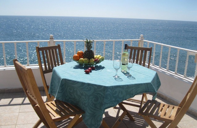 Romantic ocean front apartment in a charming fishermen village