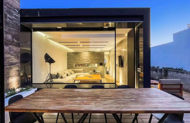 Rooftop Depa Summary: