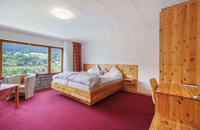 Room 'Hochzeitssuite 12' with Mountain View, Shared Terrace and Wi-Fi