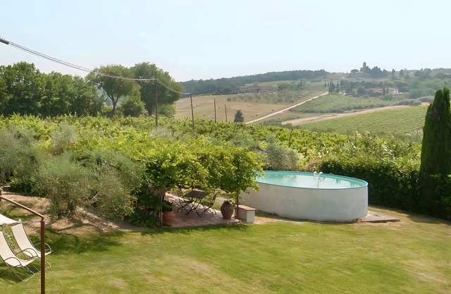 Room 'La Rocca Chianti Hospitality' with shared pool, shared garden and Wi-Fi