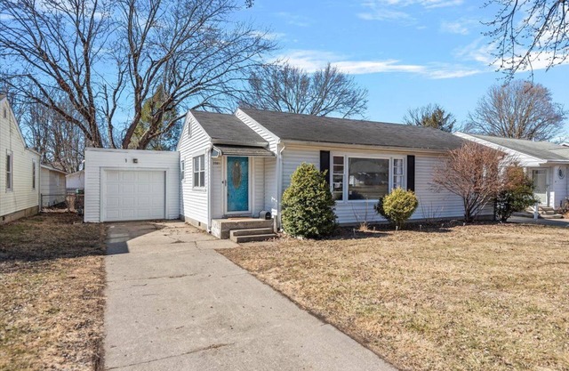 Room to Bloom, Upscale Home - Laundry Garage Yard