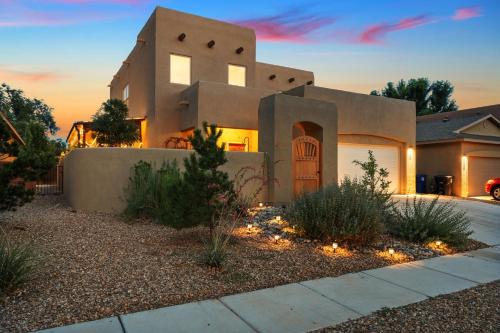 Rooms nr Old Town-Bosque Trails