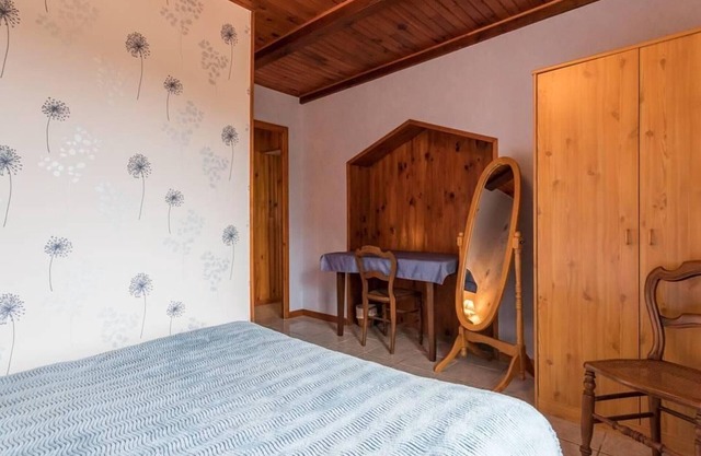 Rooms with private bath, breakfast and terrace in Melin