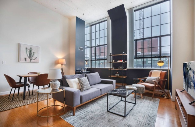 Roomy 2BR in Kendall Square w/Gym, Doorman near MIT & MGH by Blueground