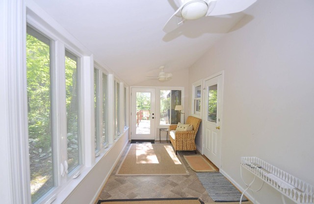 Rosies Creekside Retreat - 3 BR Escape!