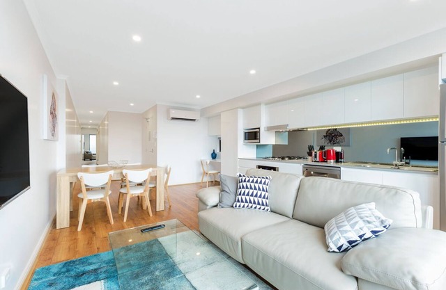 Rozelle Village l Two Bedrooms l Pet Friendly