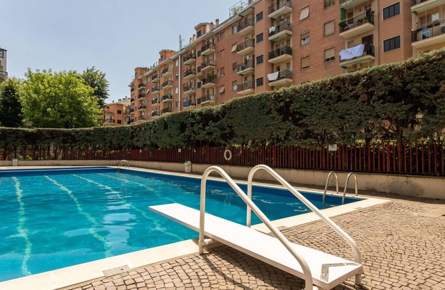 Rucellai, Studio With Shared Pool By Halldis