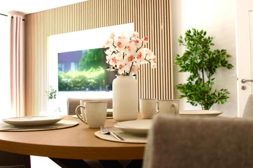 ruhiges Apartment - Familienfreundlich - perfekte Hamburg Anbindung - Terrasse - Messe - Stadionnah