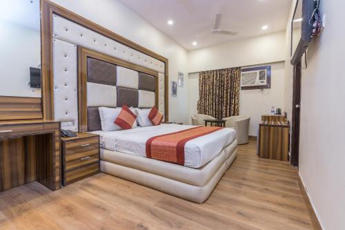 Rupam Hotel