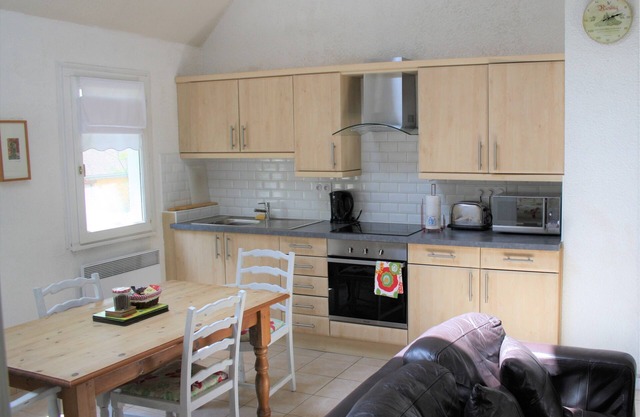 Rural gîte with Pool, WIFI, 2 Bedrooms 2 BA