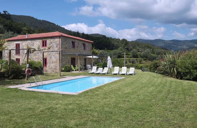 Rural house with private pool near Ponte de Lima