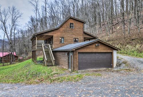 Rustic Cabin in the Woods 6 Mi to Snowshoe Resort