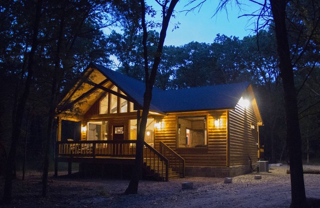 Rustic Charm - New Luxury Log Cabin