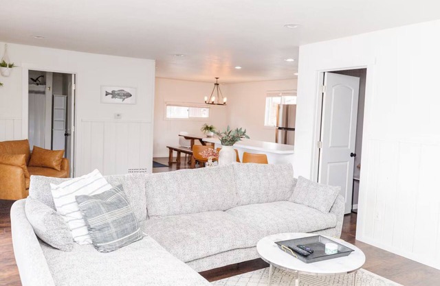 Rustic Lake Nokomis Cabin with Hot Tub, Trails, and Family Fun for 10!