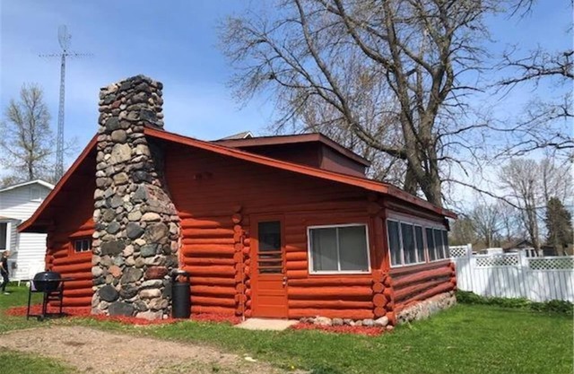 Rustic log cabin built in the 1900's! On Private Lake with Great Fishing.