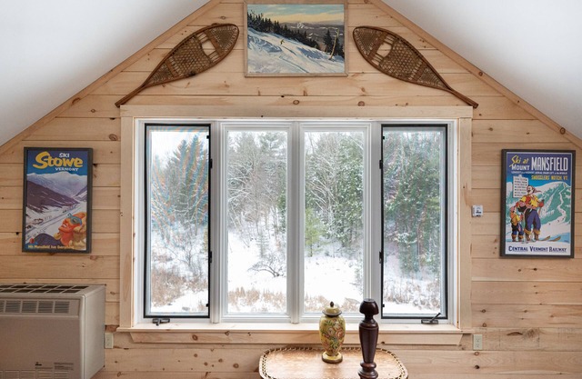 Rustic Studio with tiny home feel