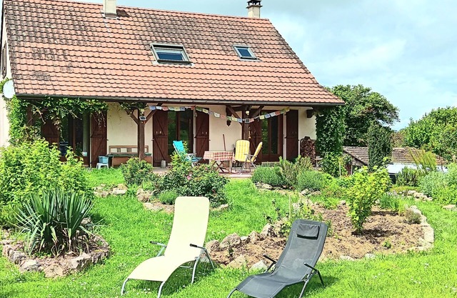 Rustig huis in de natuur, bourgogne nn