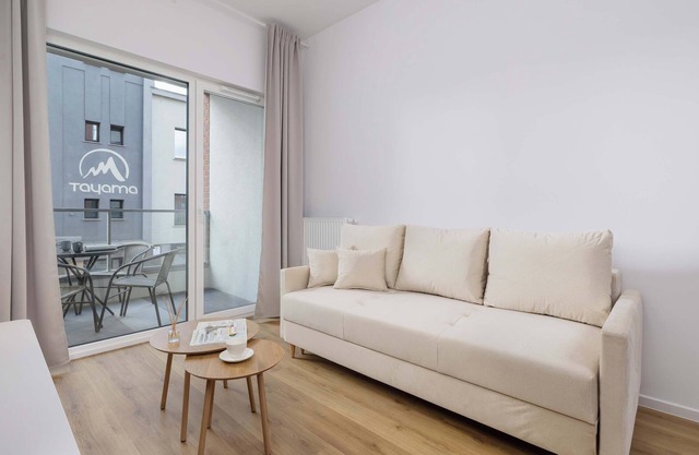 Słoneczna 1 | Katowice Apartment | Parking