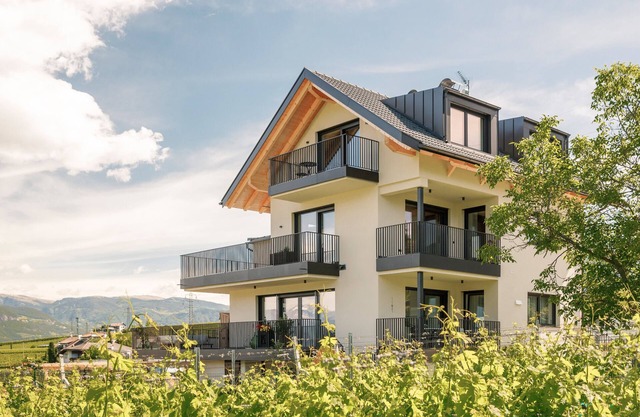 Studio 'Auer' with Mountain View, Private Garden and Wi-Fi