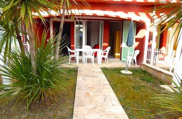 S011 - Sirolo, new three-room apartment with garden