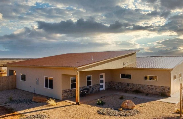 Sage Retreat I Pet-Friendly l Pool I Pickleball