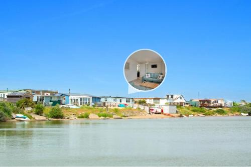 Sailing Club Bungalow