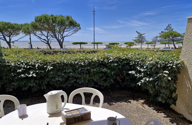 Saint Georges de Didonne - SEA VIEW for this COSY STUDIO on the ground floor