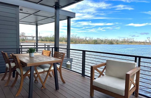 Saltwater @ The Cove Riverwalk Villas
