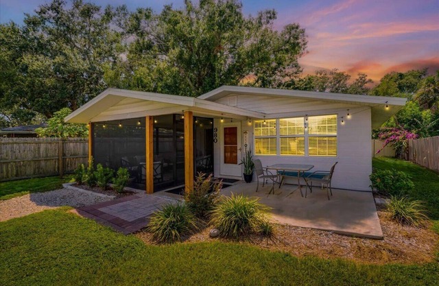 Salty Seahorse | Screened-In Porch & Private Yard