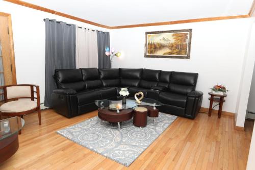sameena naveed vacation home