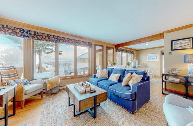 Samoset Condo on Lake Winnipesaukee