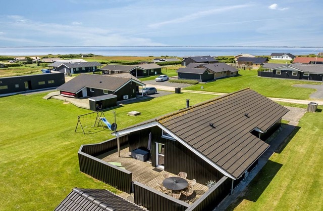 "Samuil" - 300m to the fjord by Interhome