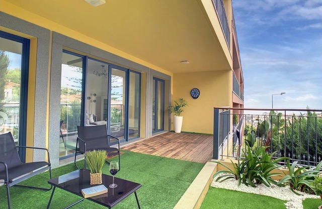 Samya Apartment by LovelyStay