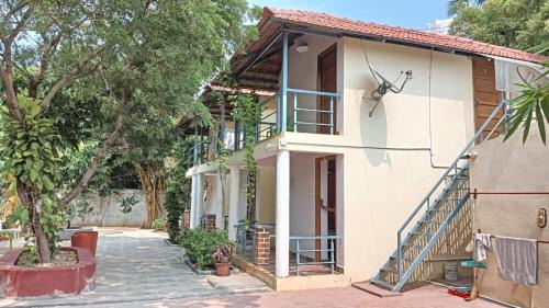 SAN Brick cottages