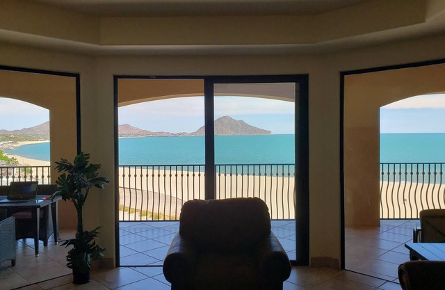 San Felipe Luxurious Beach Condo