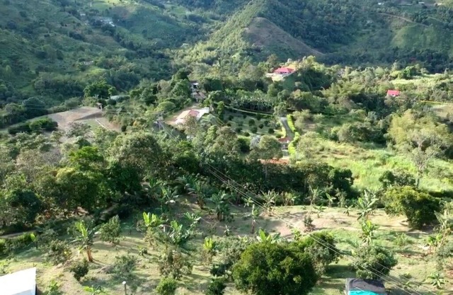 San Luis Ecotourism Farm, 15 minutes from the center of town.